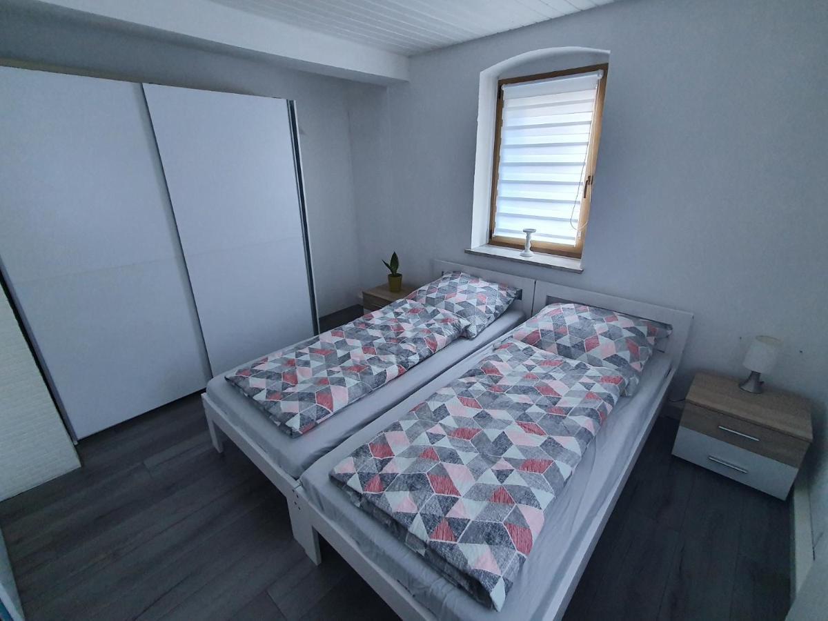 Ferienwohnung Bei Vogel Geroldsgrun Exterior foto